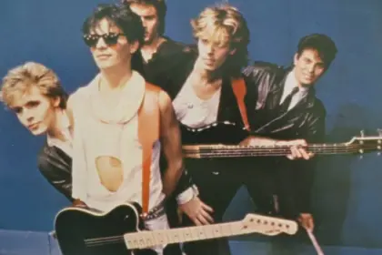 Duran Duran | Álbum | Duran Duran (1981) | Música | Friends Of Mine 20 Duran Duran - Duran Duran 1981 - Friends Of Mine